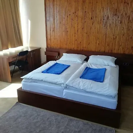 Indohaz Kishotel Hostel Πετς